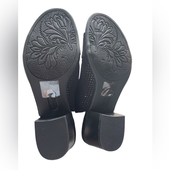 NEW IN BOX Sonoma Hostel Black Perforated Peep Toe Booties, Size 10 - Picture 9 of 9